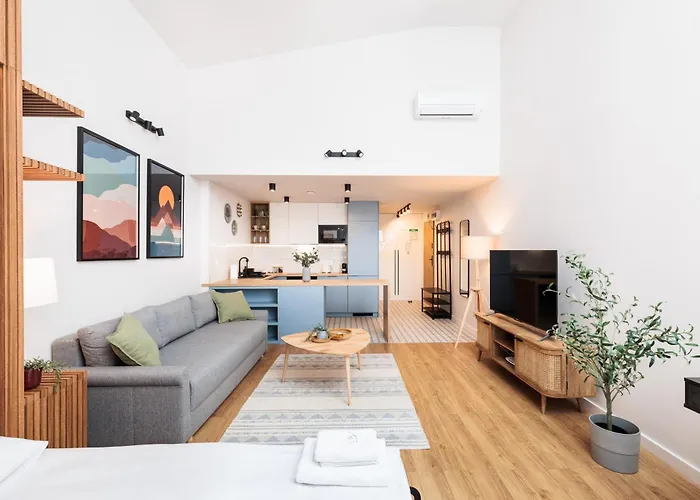 Stylowe - Nowy Kleparz - - By Upstairs *